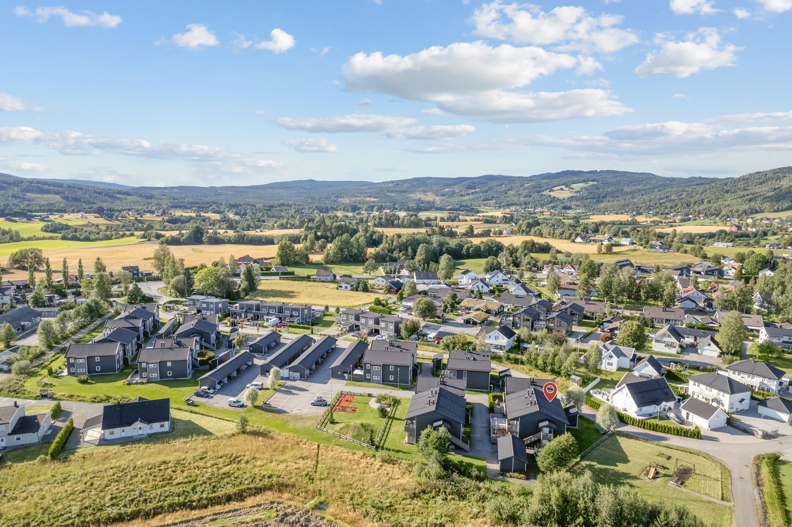 Dronebilde over nærområdet. Galleribilde
