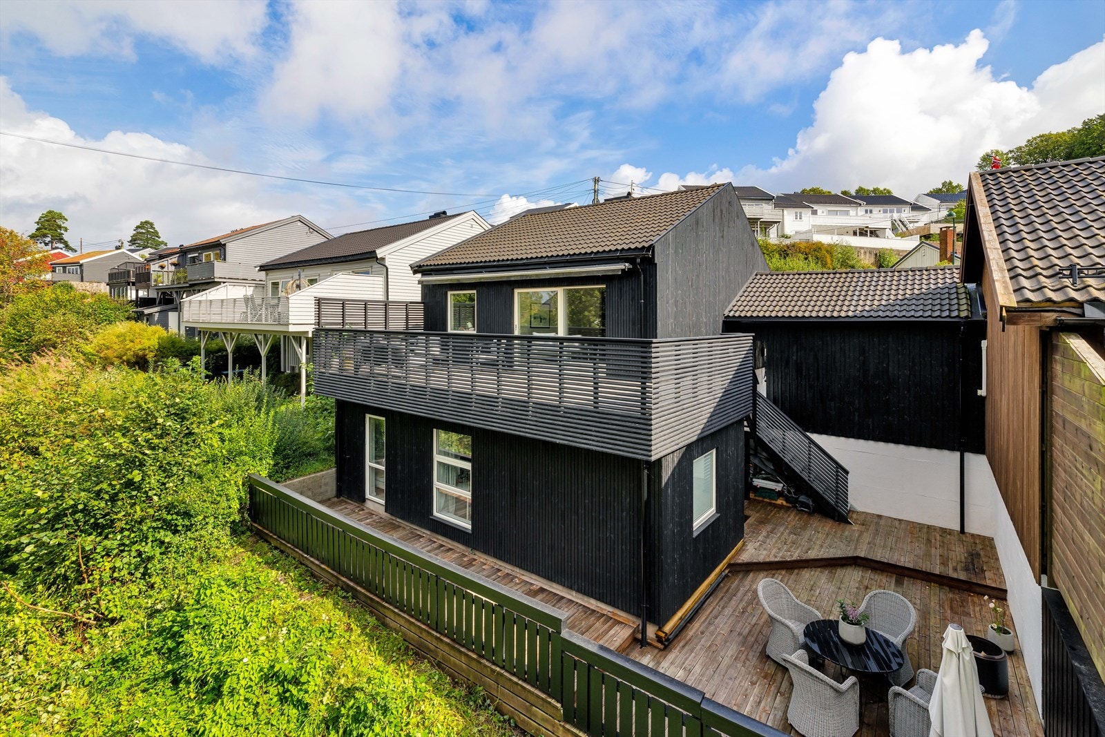 Velkommen til Bliksheia 79 som presenteres av Eiendomsmegler Norge v/Gro Lillian Netland Hulløen Galleribilde