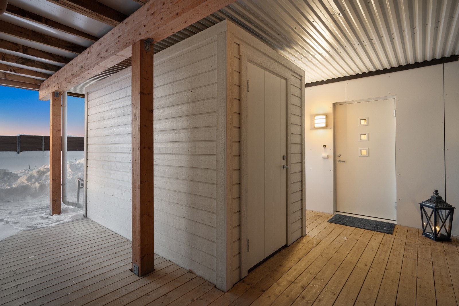 Sportsbod ved inngangspartiet - Svært praktisk!