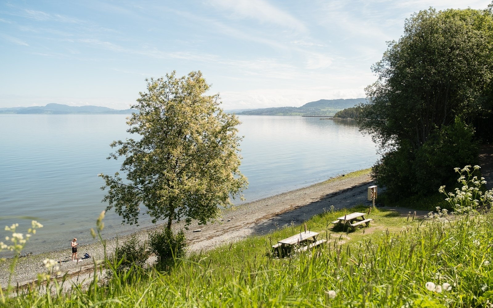 Kun en spasertur unna leiligheten finner du bademuligheter. Galleribilde