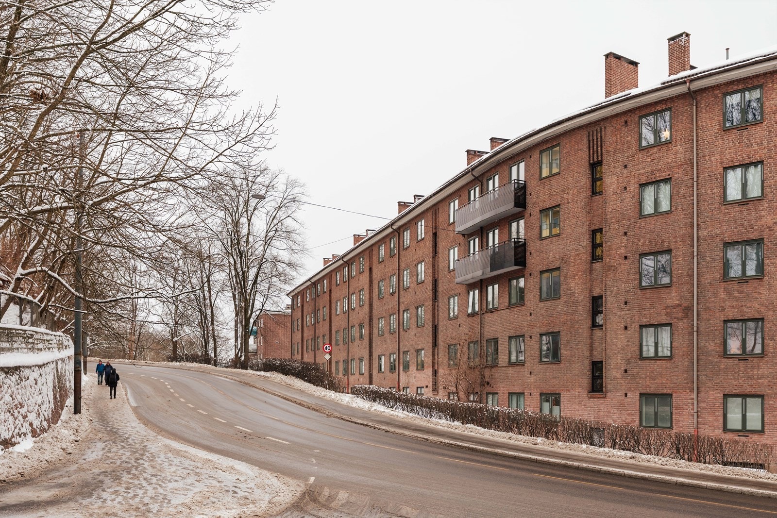 Beliggenheten er svært sentral på Carl Berner, et etablert knutepunkt i Oslo. Galleribilde