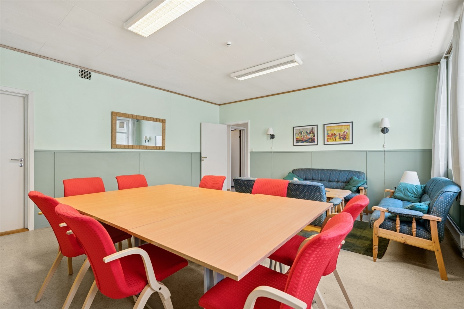 Stue/møtesal i andre etasje Galleribilde