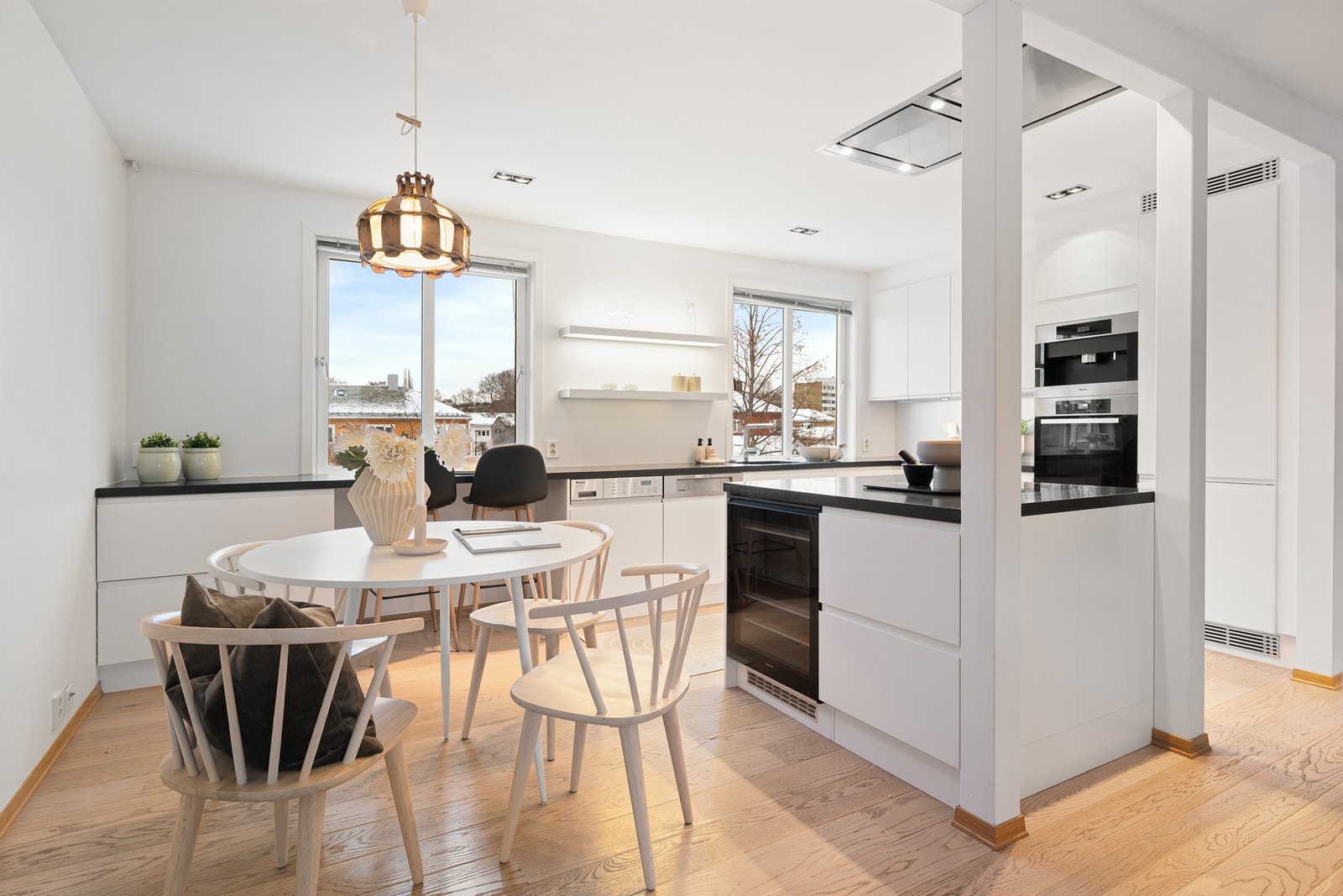 Fantastisk kjøkken på 22,1 kvadratmeter. Galleribilde