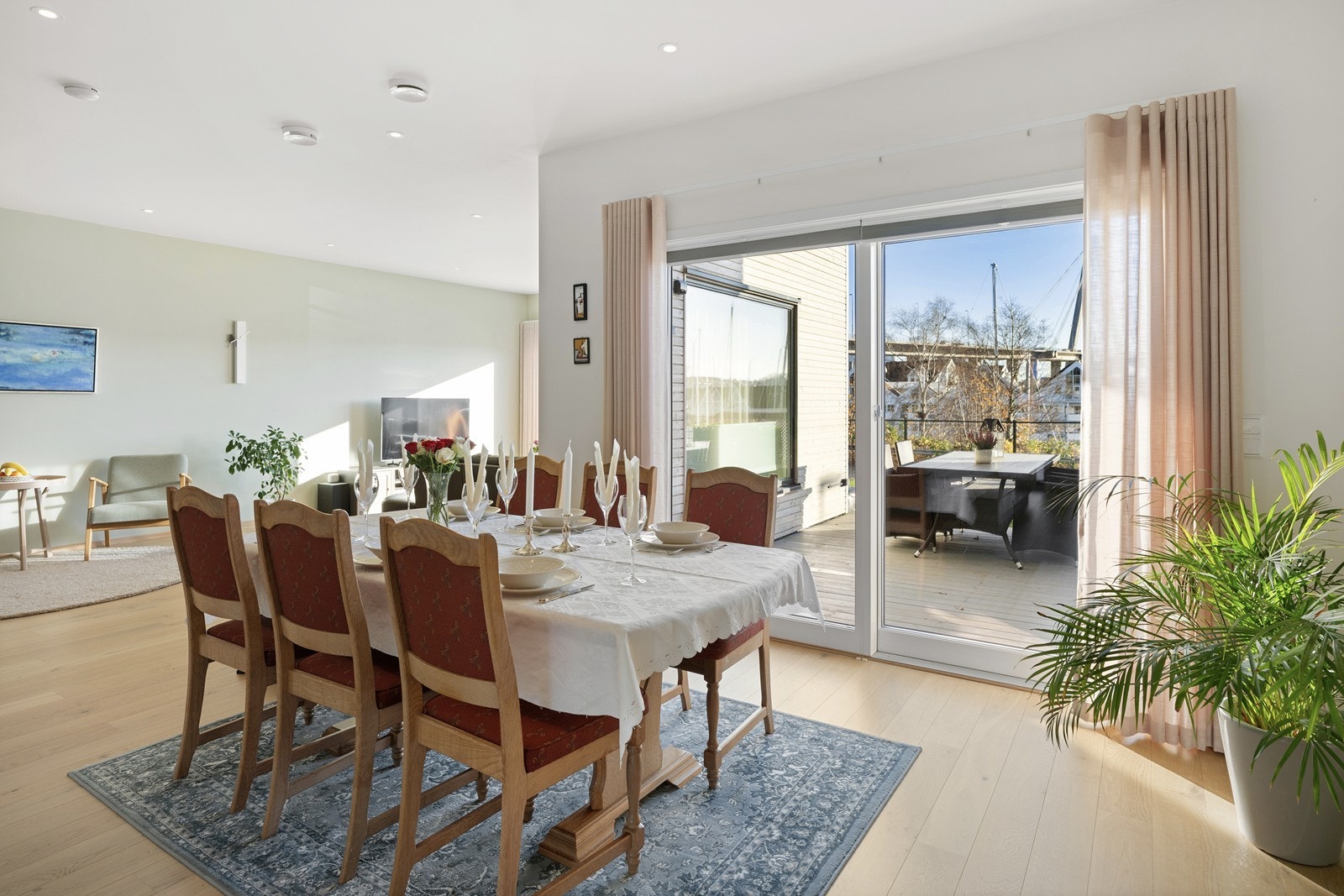 Utgang til terrasse Galleribilde