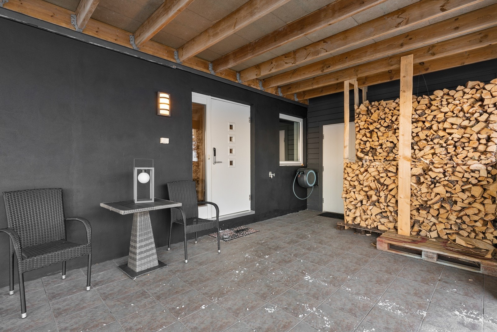 Ved inngangspartiet finner man en ekstern bod. Galleribilde