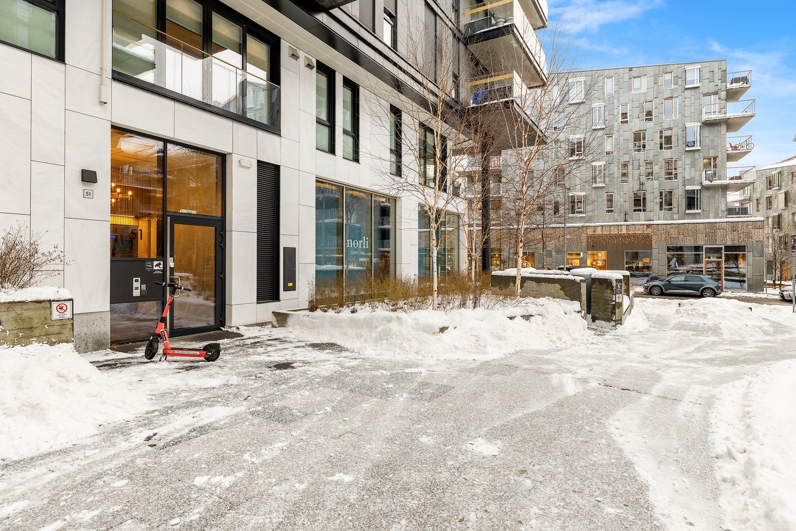 Leilighetskomplekset har felles adkomst Galleribilde