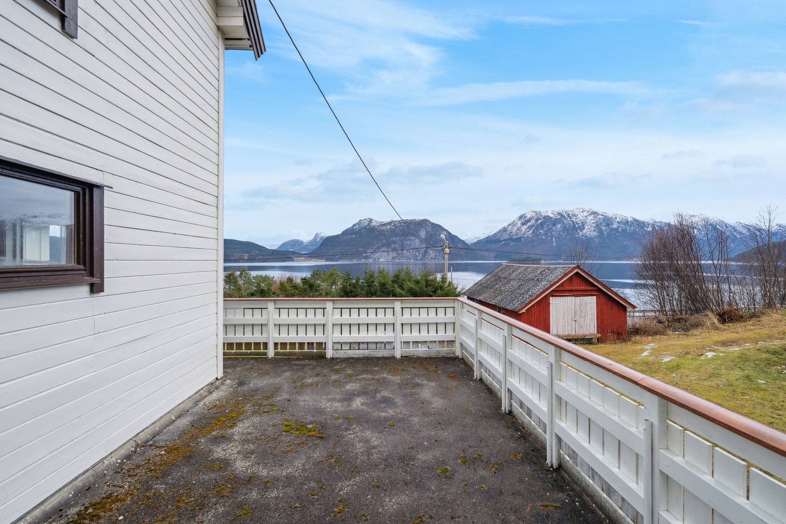 Stor terrasse med flott utsikt Galleribilde