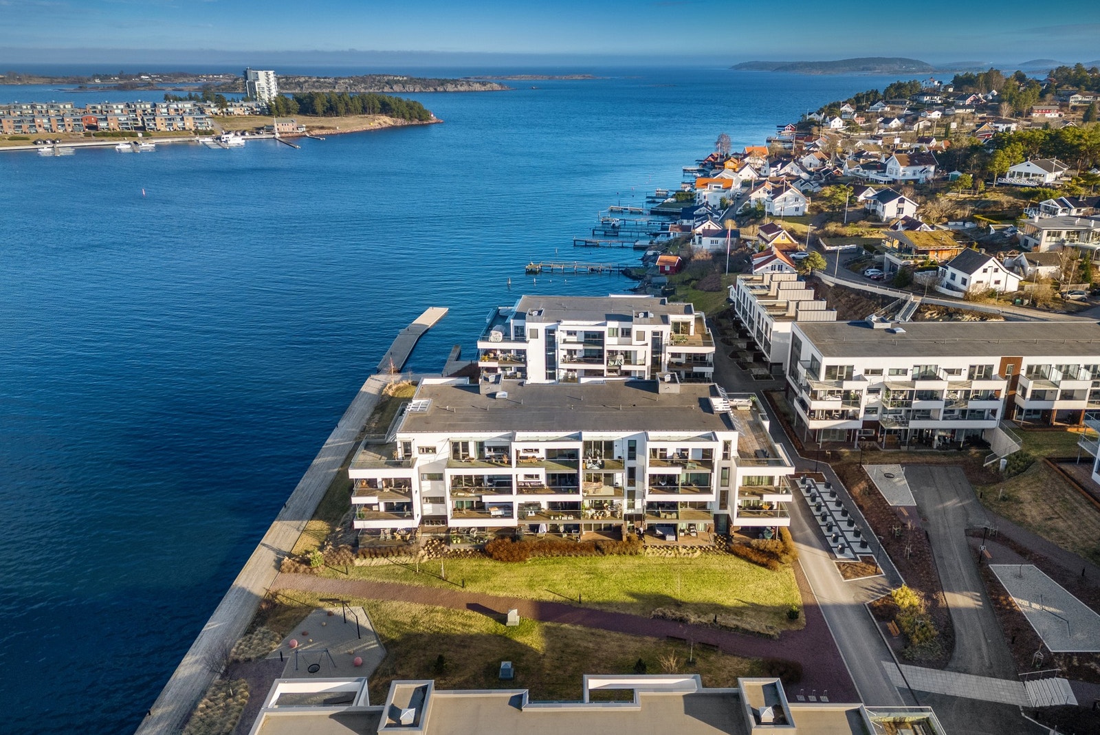 Velkommen til Strandveine 31C - Presentert av Jens Roland Pettersen i Bakke Sørvik &Partners Galleribilde