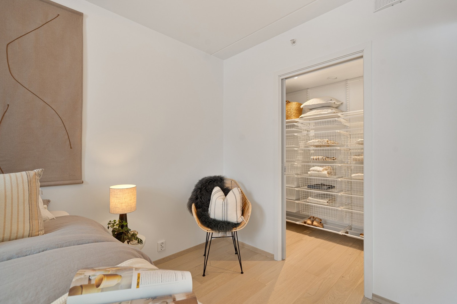 Eget garderoberom i tilknytning til soverom Galleribilde