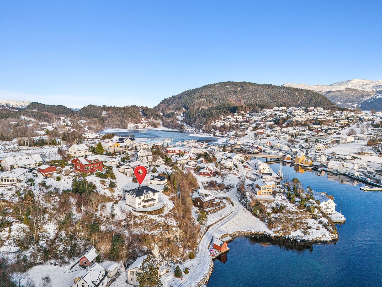 Velkommen til Furenesvegen 13 - Presentert av Ørjan Stokka i Eiendomsmegler Norge Galleribilde