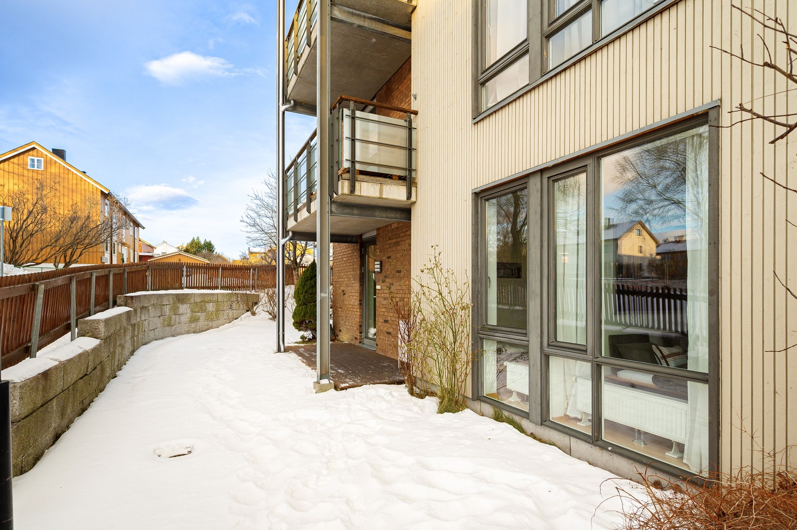 Med sørvestvendt orientering får terrassen rikelig med sol. Galleribilde