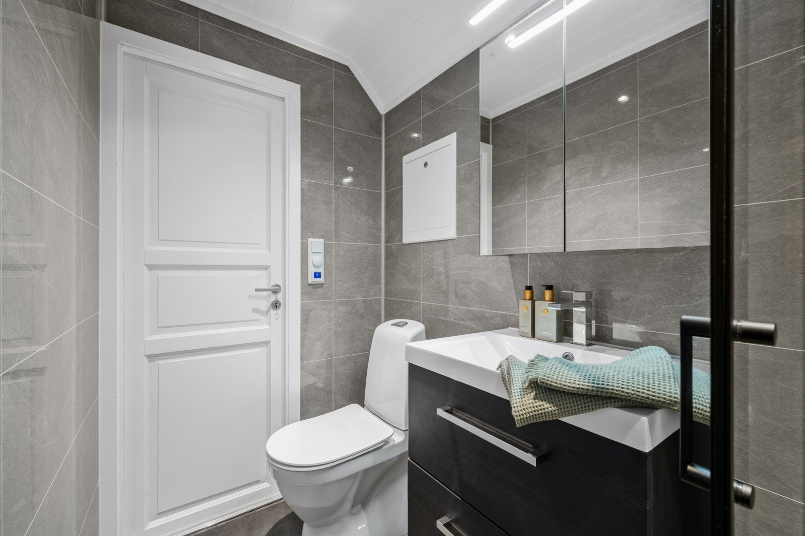 I 2025 ble hele røranlegget i leiligheten oppgradert i regi av borettslaget. Som følge av dette har takstmannen vurdert røranlegget til TG0. Galleribilde