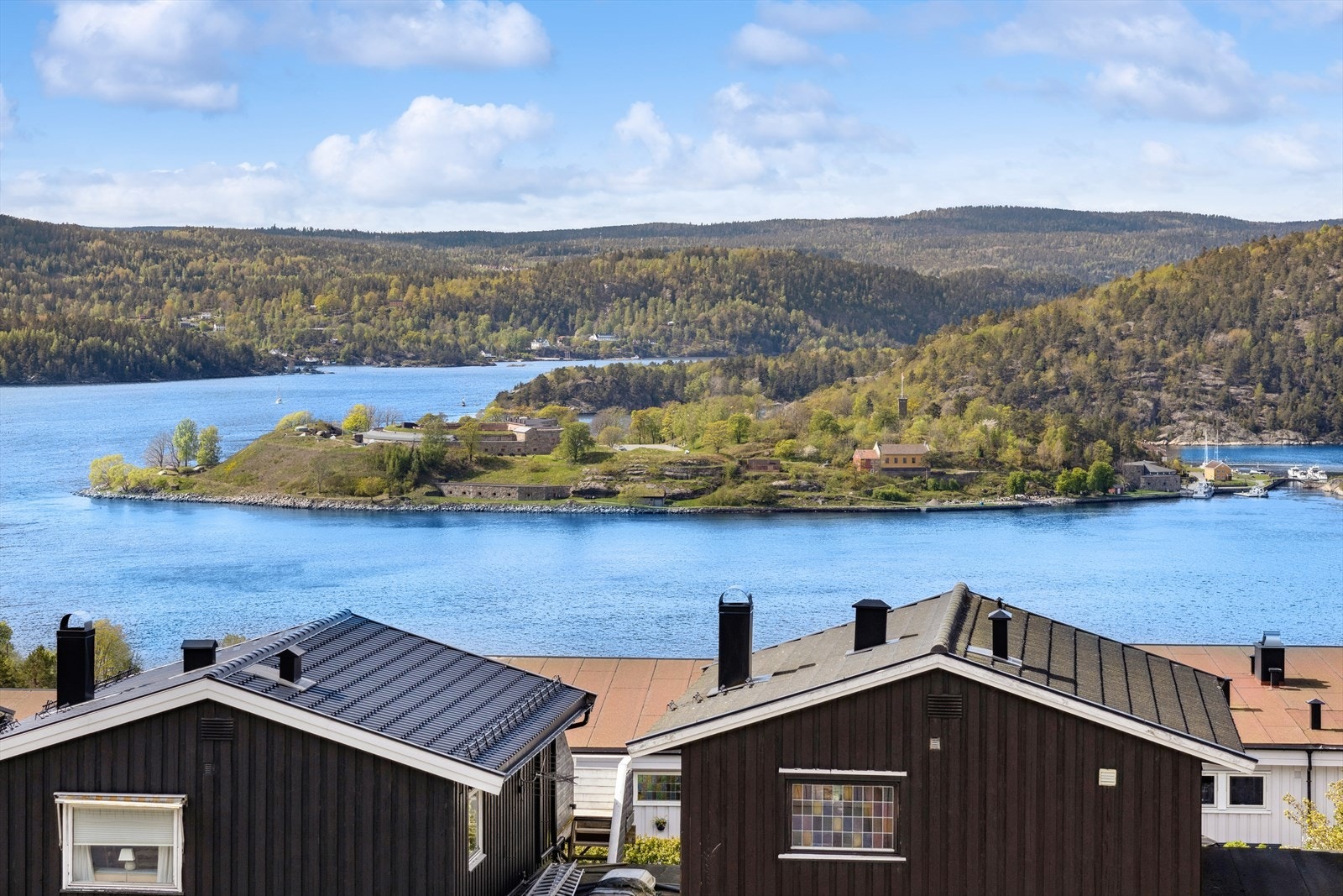 Nydelig utsikt mot den historiske Oscarsborg festning. Galleribilde