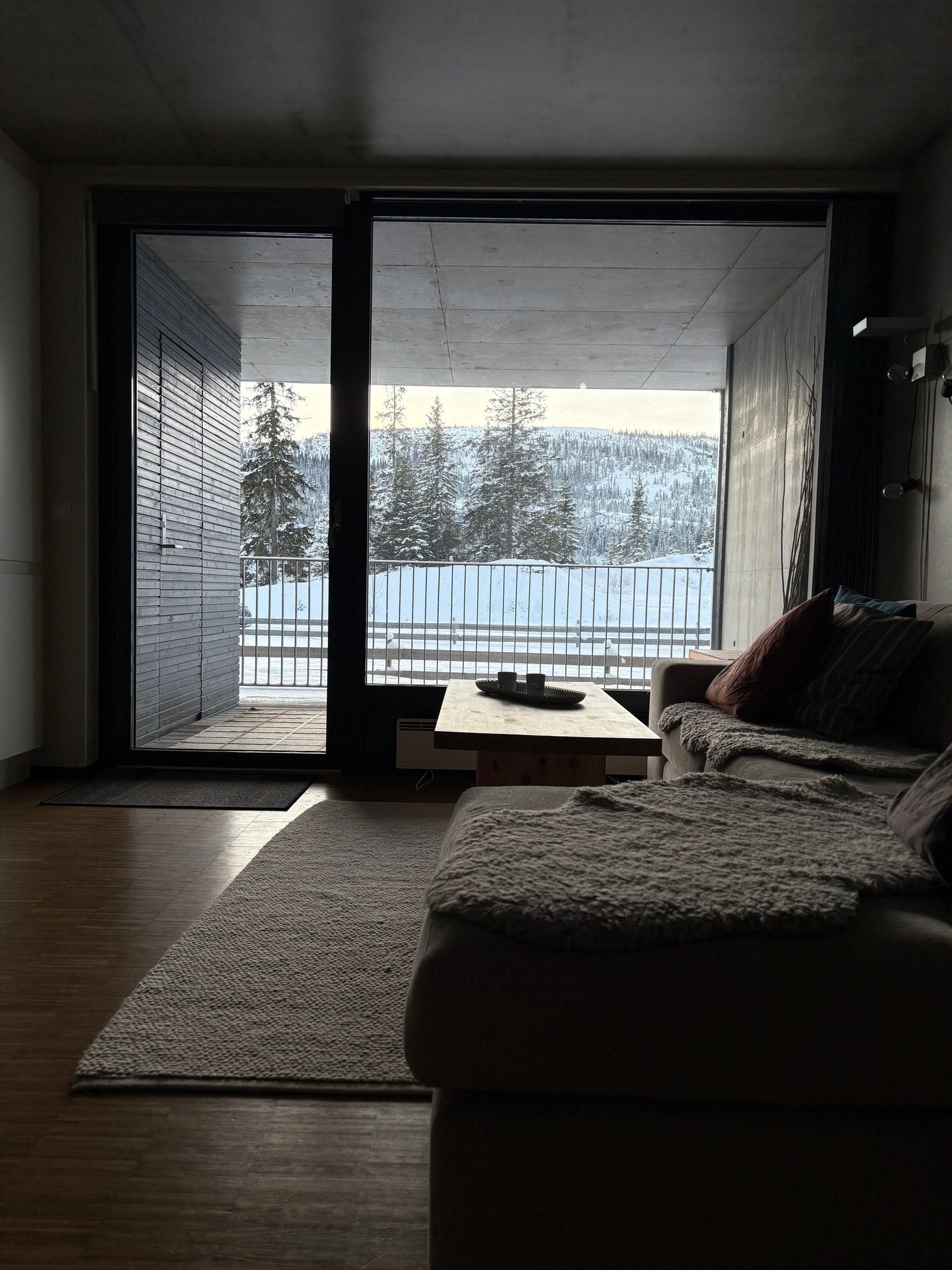 Vinterutsikt. Boden til venstre på terrassen. Galleribilde