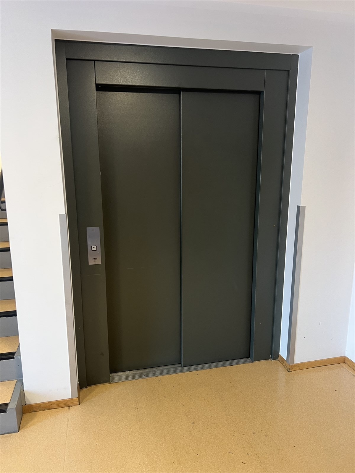 Det er heis i bygget Galleribilde