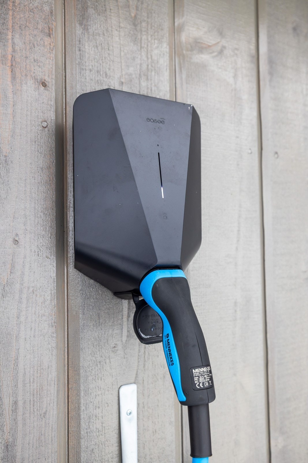 Det er montert elbillader. Galleribilde