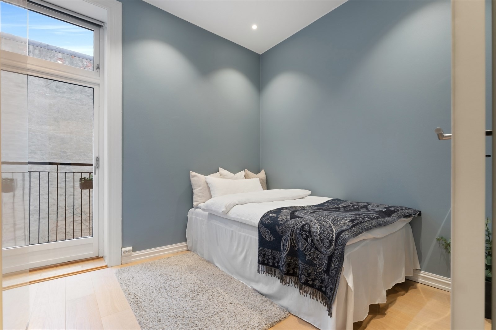 Utgang til balkong. Galleribilde