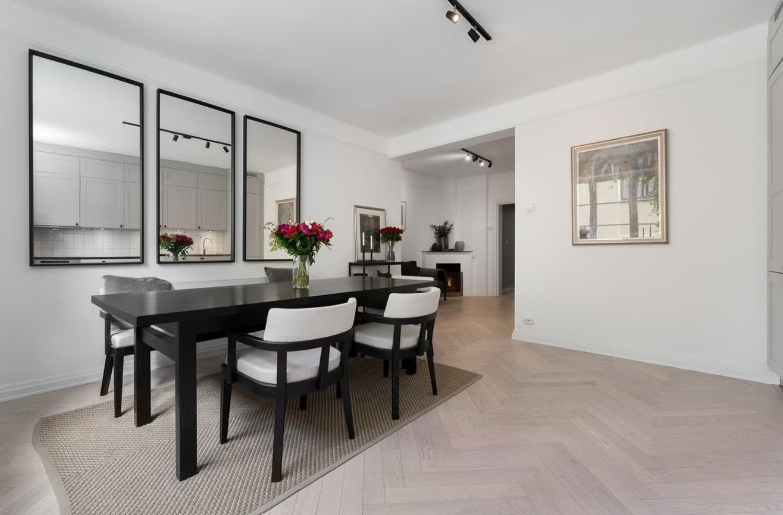 Spisestue/kjøkken Galleribilde