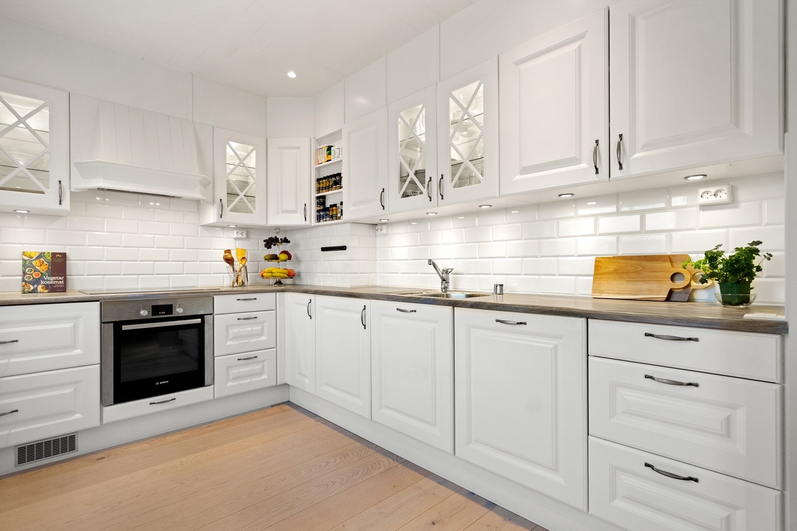 Flott JKE kjøkkeninnredning fra 2014. Galleribilde