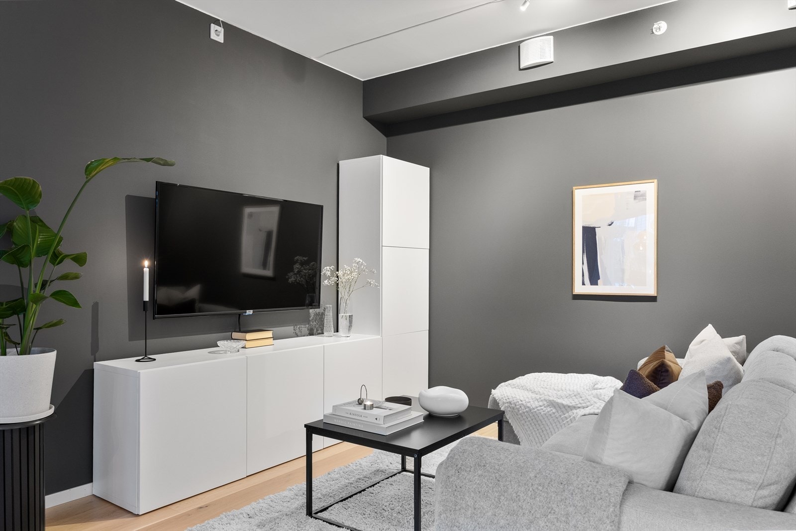 Gjennomgående for leiligheten er en balansert ventilasjon som gir et godt inneklima. Galleribilde