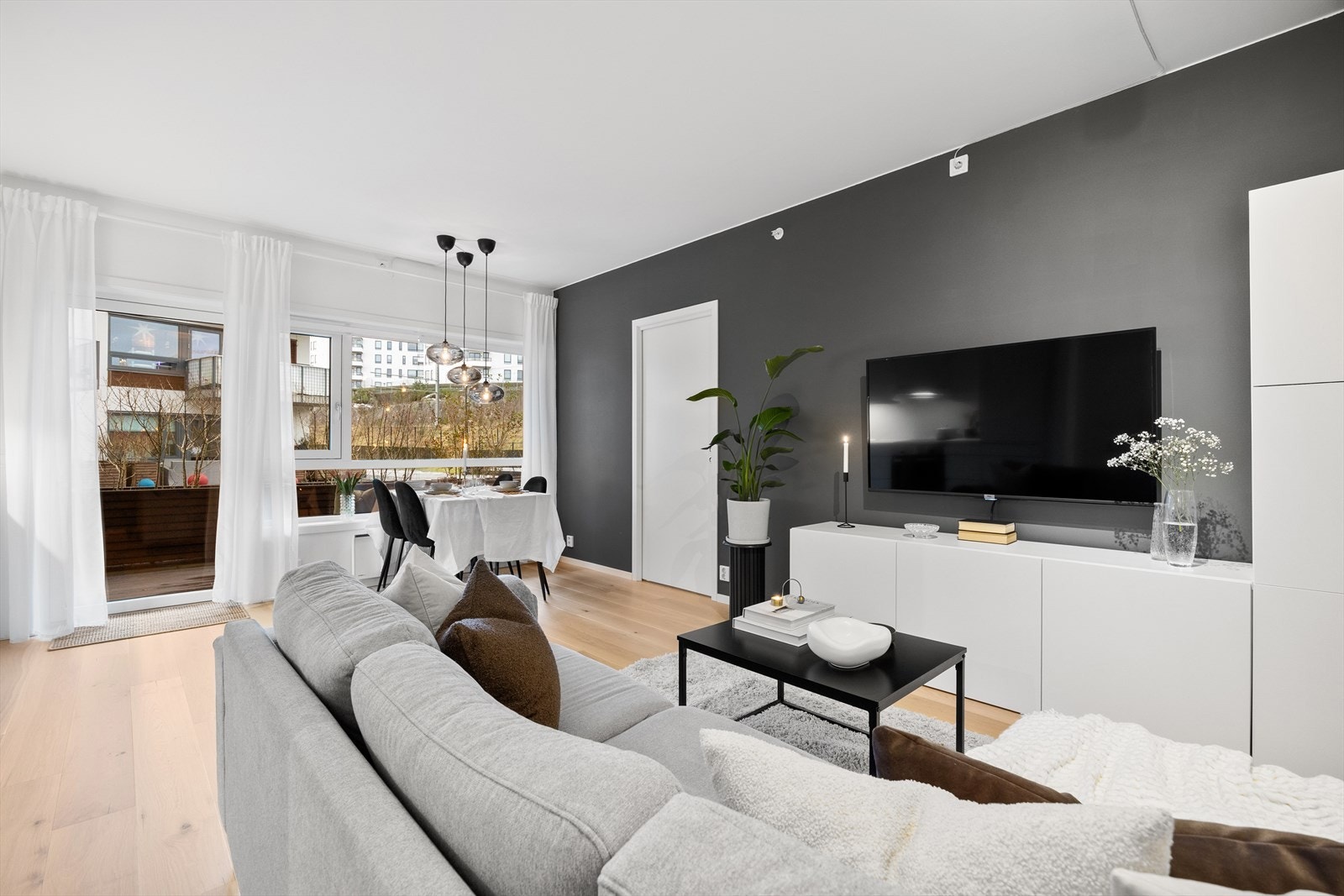 EiendomsMegler 1 v/ Petter Krantz har gleden av å presentere Sandslimarka 264! Foto: TE Foto Galleribilde