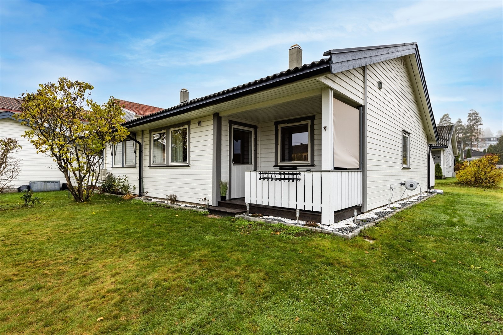 Lekker 1/2 part av tomannsbolig oppgradert i 2022/2023- Beliggende i barnevennlige og sentrumsnære omgivelser - Garasje! Galleribilde