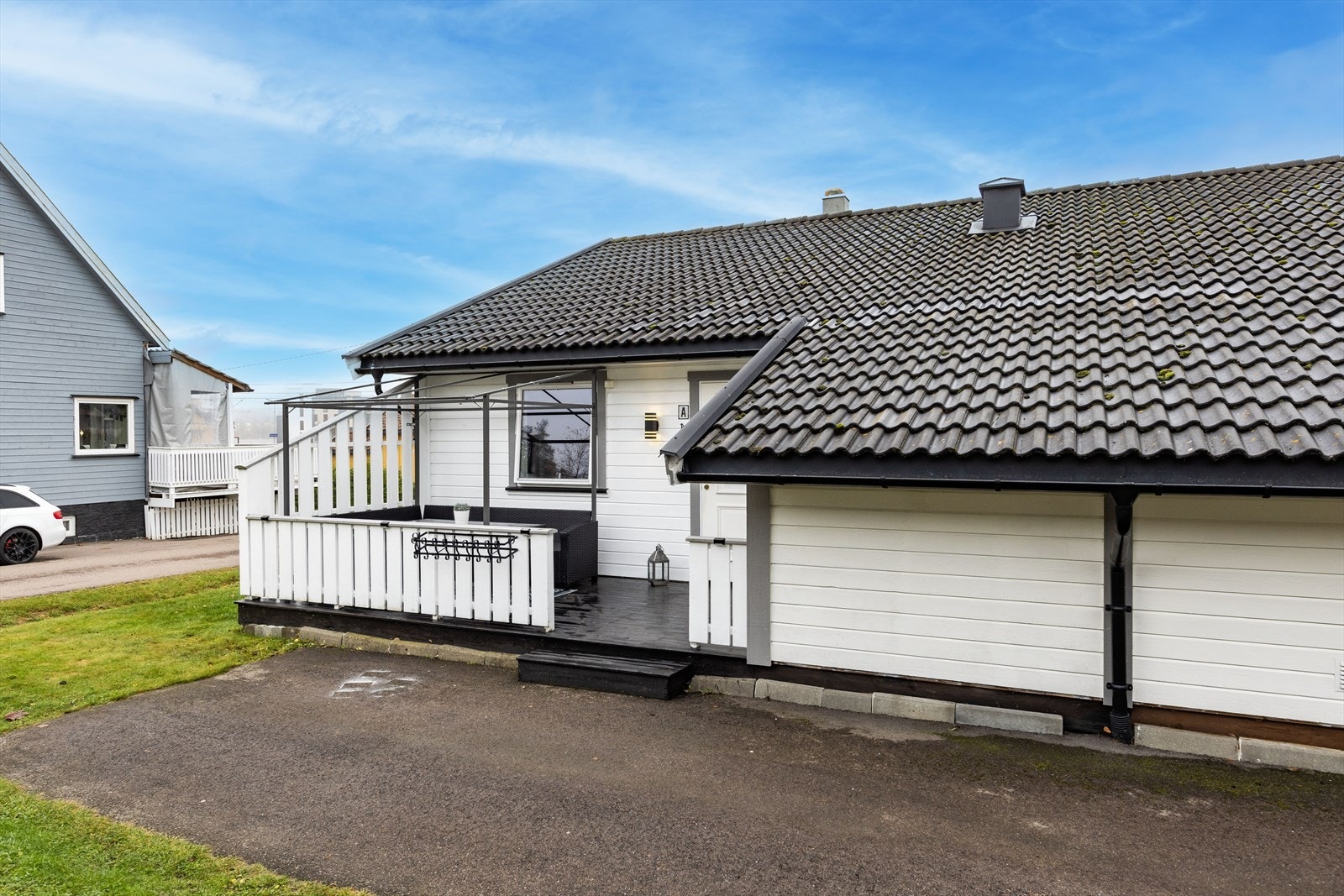 Umiddelbar nærhet til handlegate med by på et variert utvalg av butikker og servicetilbud. Galleribilde