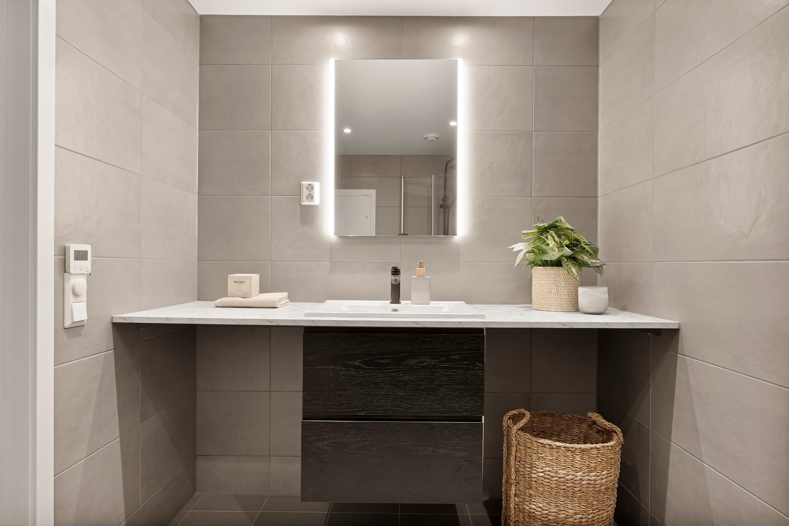 Bad (2). Galleribilde