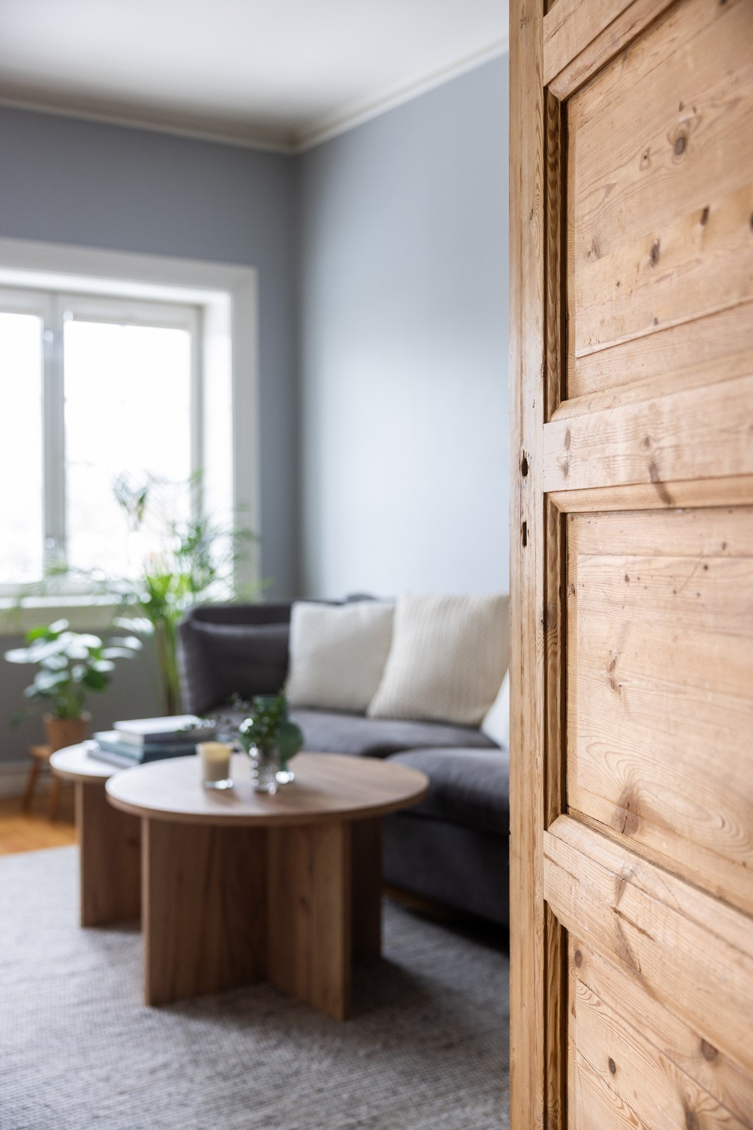 Stuen sett fra gangen. Galleribilde