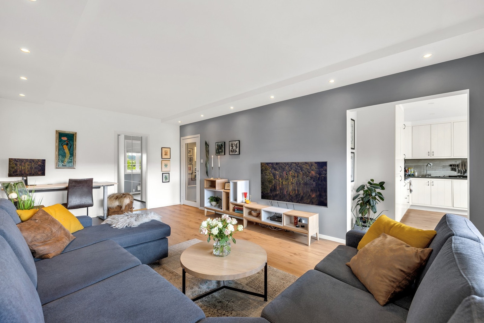 Leiligheten fremstår tidsriktig og moderne. Galleribilde