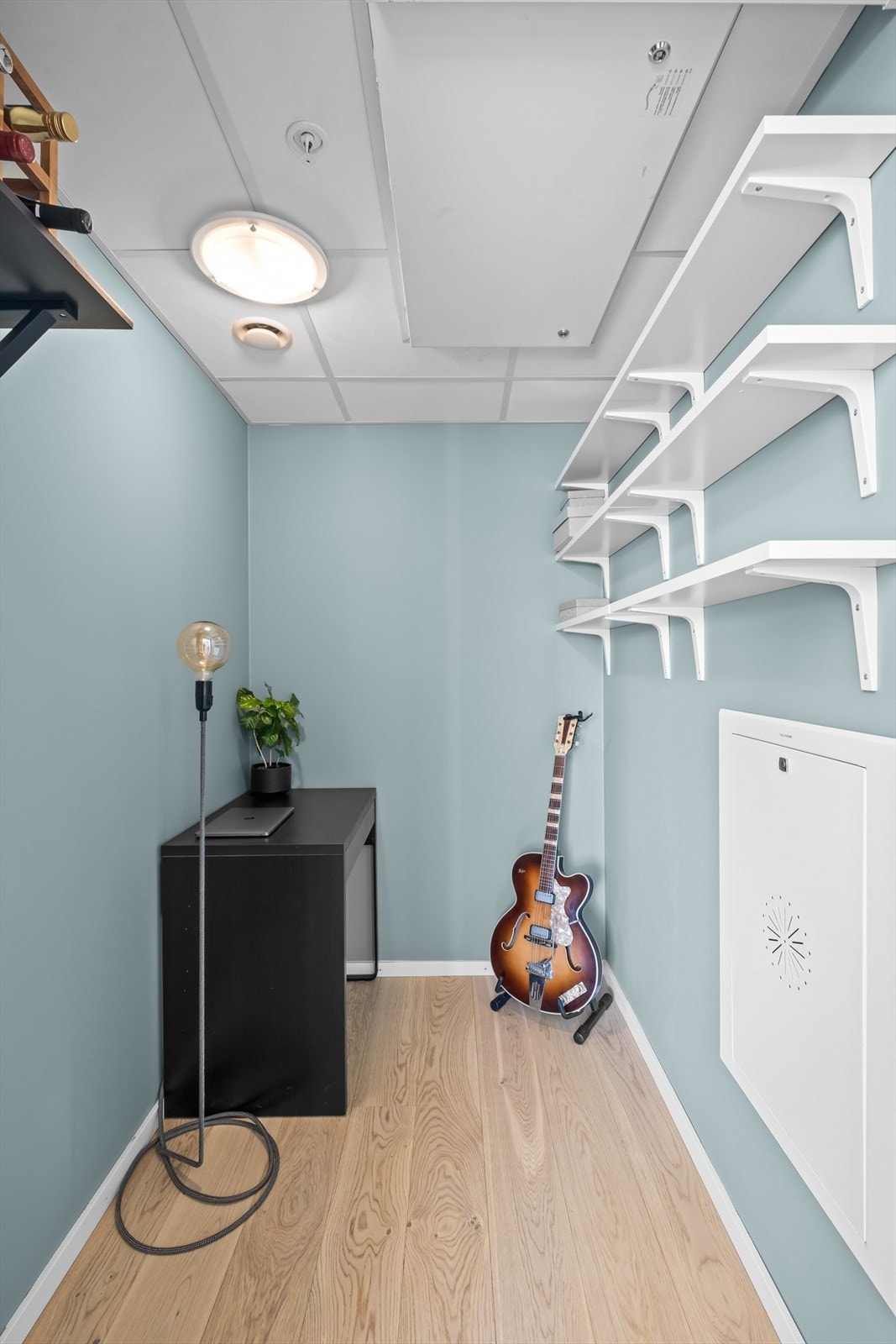 Leiligheten har et praktisk teknisk rom. Galleribilde