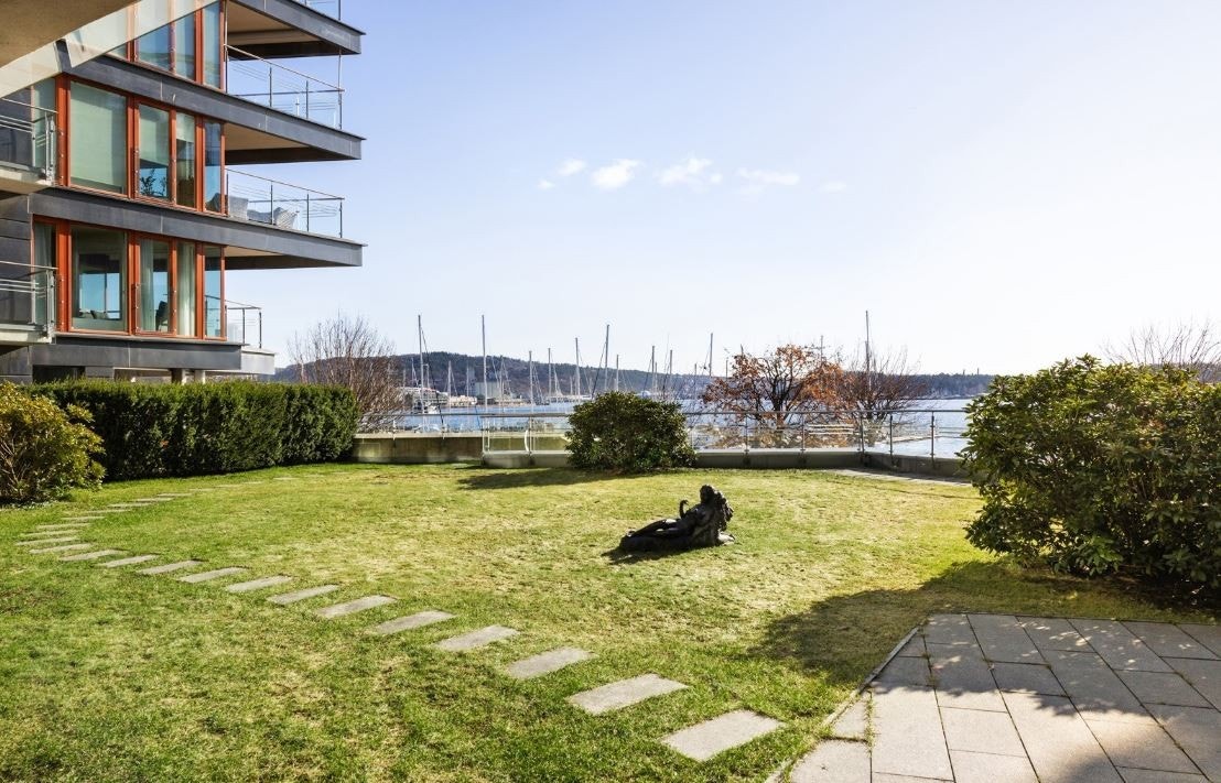 Felles hage med nedgang Aker Brygge Galleribilde