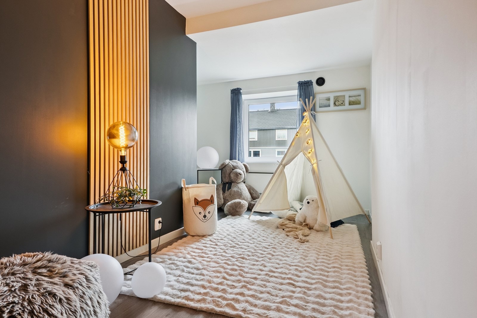 Soverom. Galleribilde