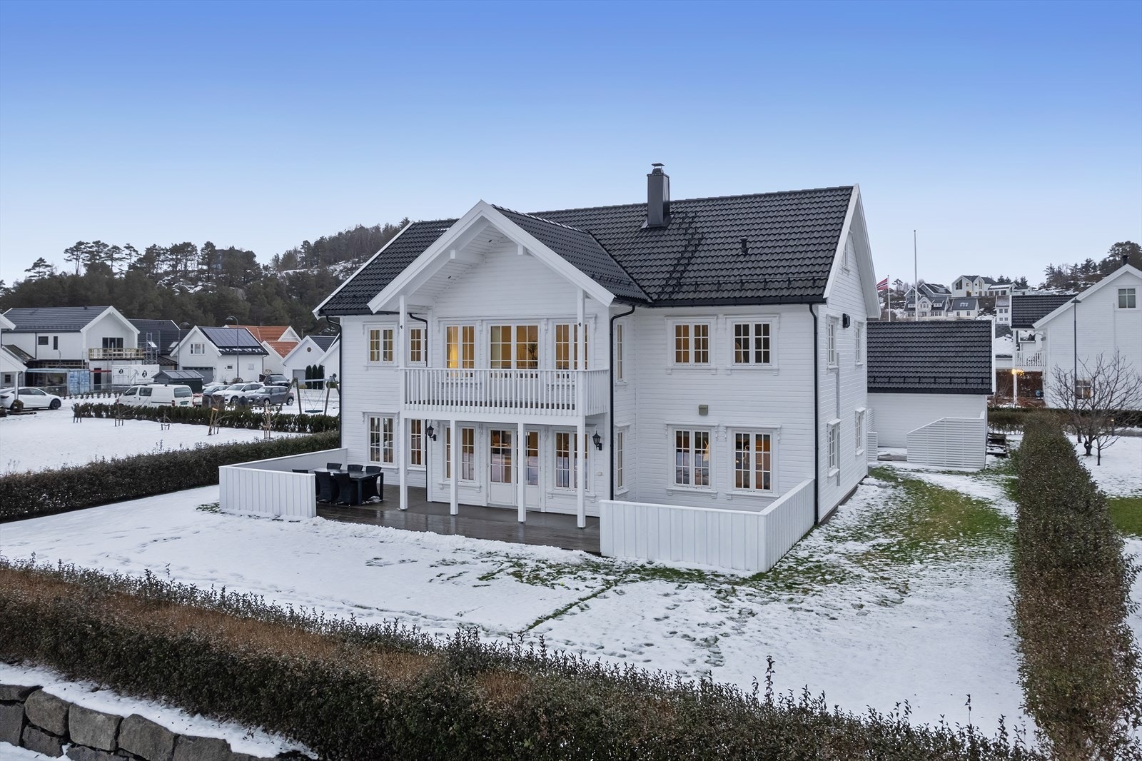 Stor og innholdsrik enebolig rett ved Spangereidkanalen Galleribilde