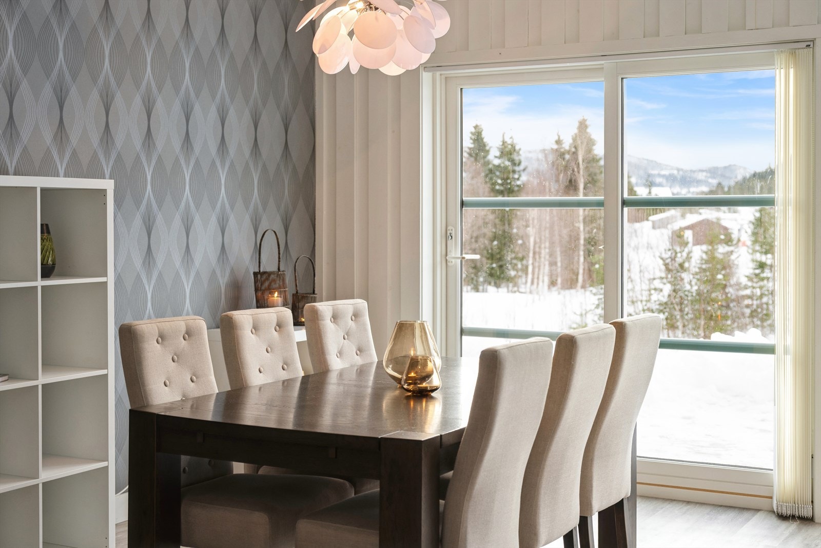 Utgang til terrasse. Galleribilde