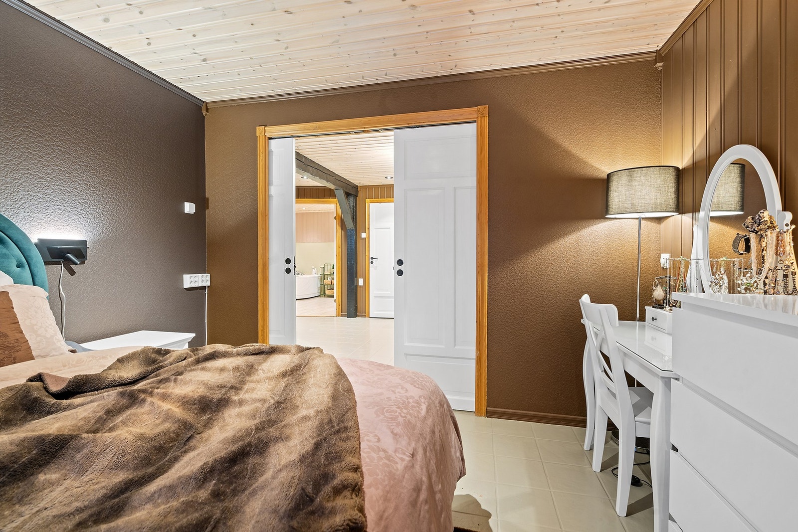 Soverom 1 av 2 i 1 etg Galleribilde