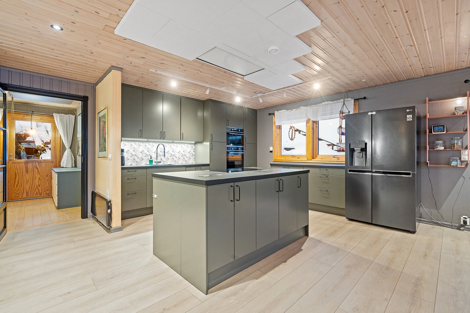 Flott og moderne kjøkken fra 2020 Galleribilde