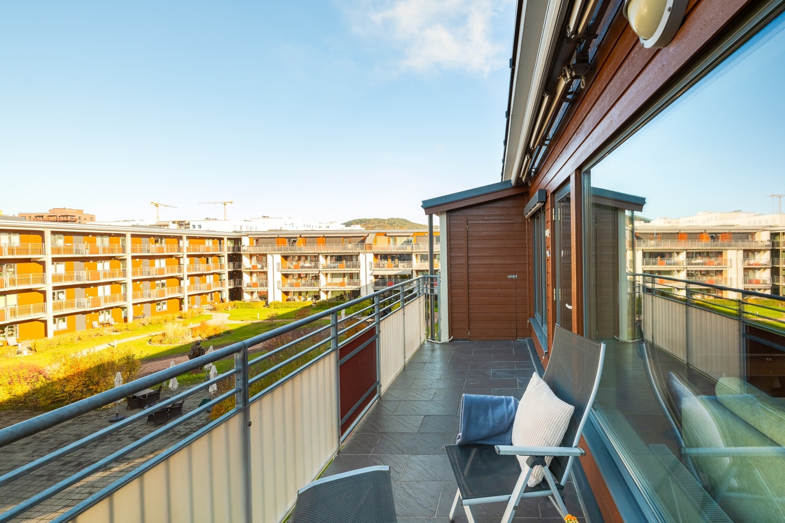 Cecilia Johansen ved EIE Løren ønsker velkommen til Leyrins gate 2! Foto: Borowiak AS (Chris Borowiak) Galleribilde