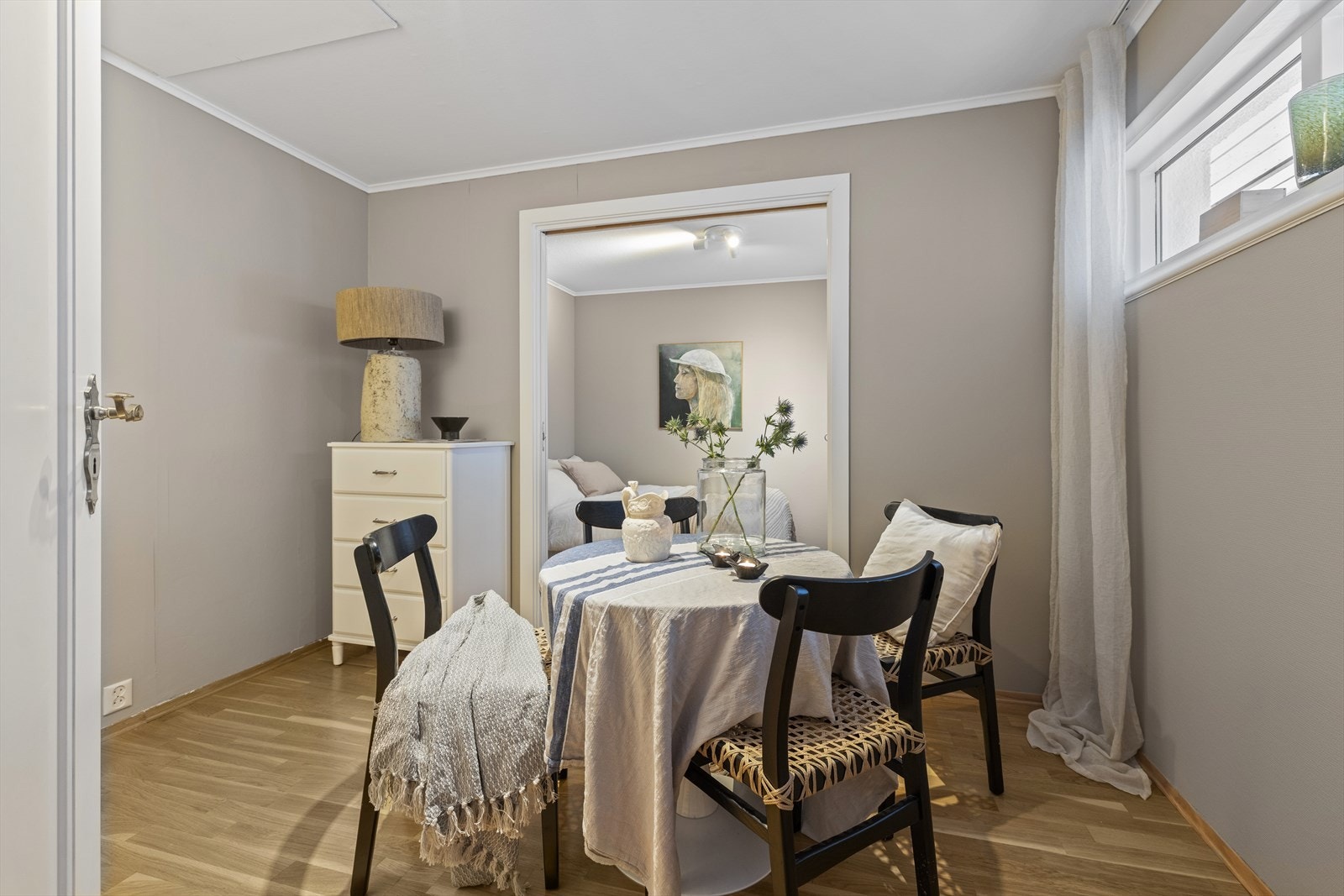 Disp. rom mellom ett av soverommene og stuen Galleribilde