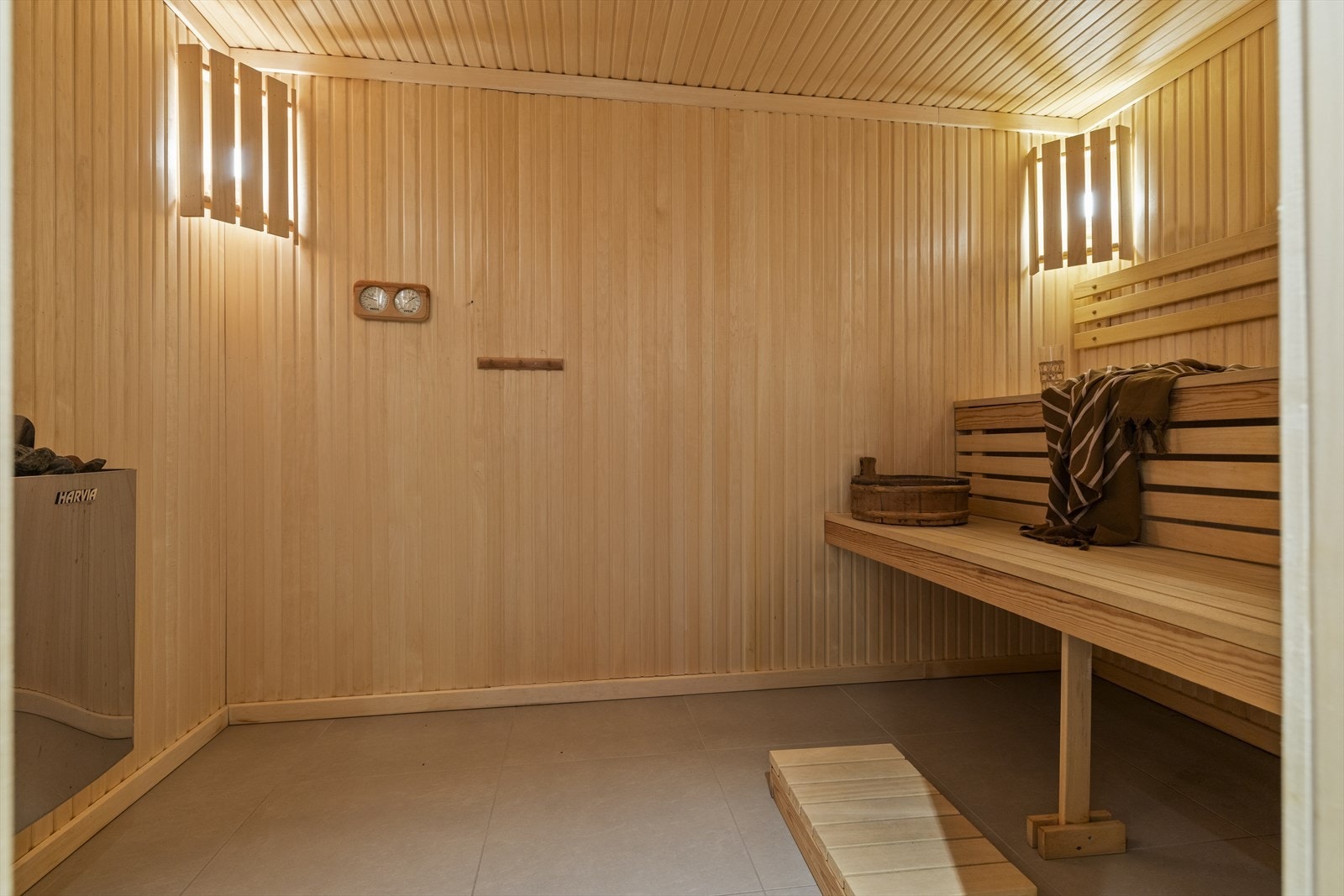 Badstue med støpt og flislagt gulv Galleribilde