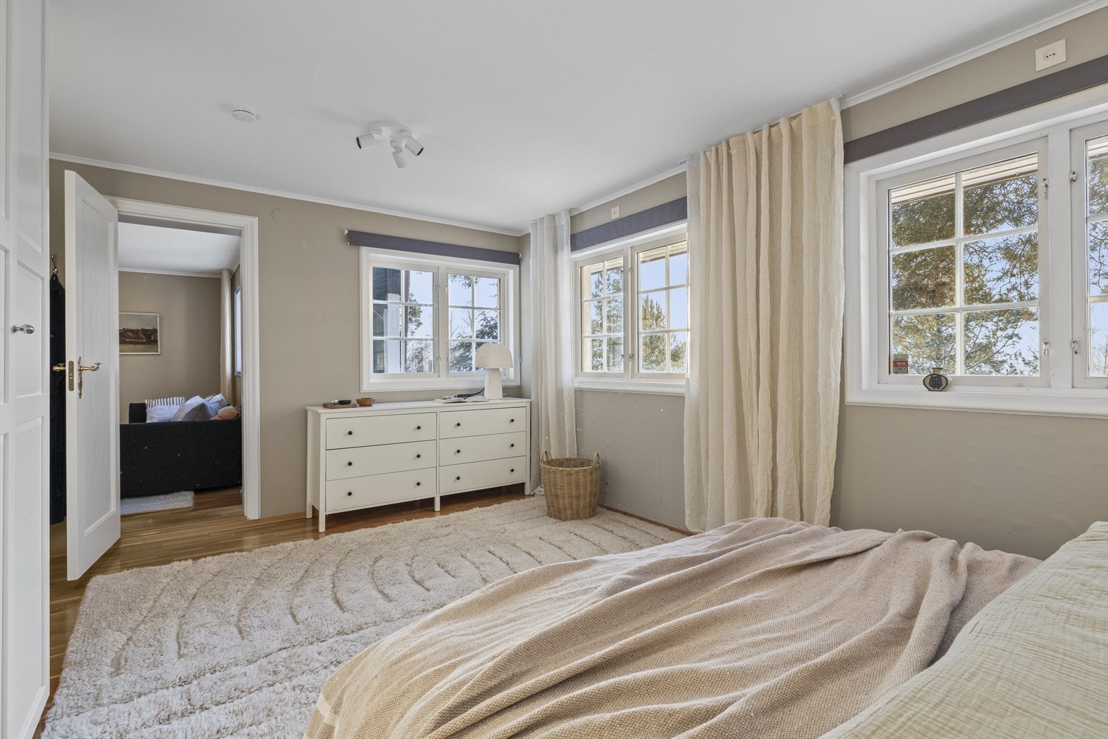 Stort hovedsoverom (husets soverom 4) Galleribilde