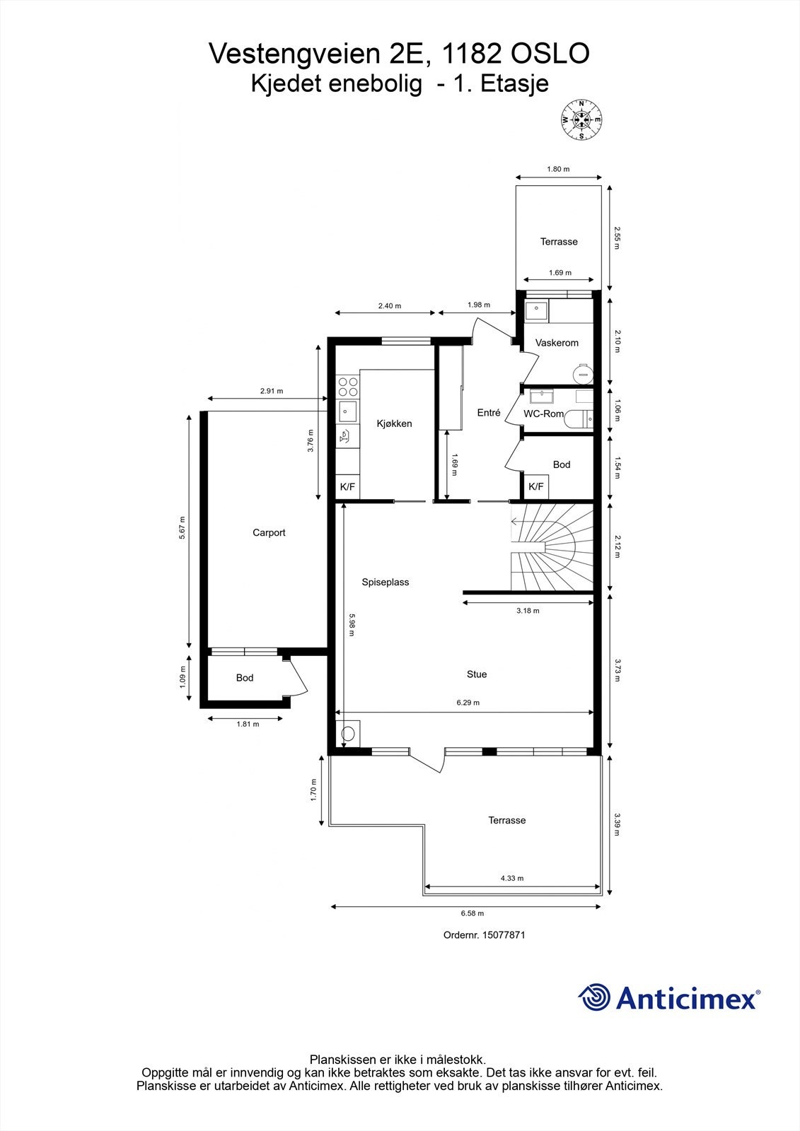 Første etasje har en sosial og åpen planløsning med stue, spisestue og kjøkken, samt praktiske rom som entré, vaskerom og WC. Galleribilde