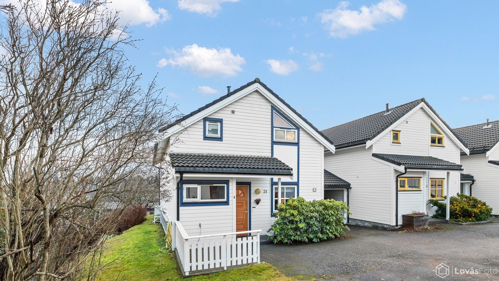 En innholdsrik enebolig i et attraktivt og veletablert villaområde på Ekeberg. Galleribilde