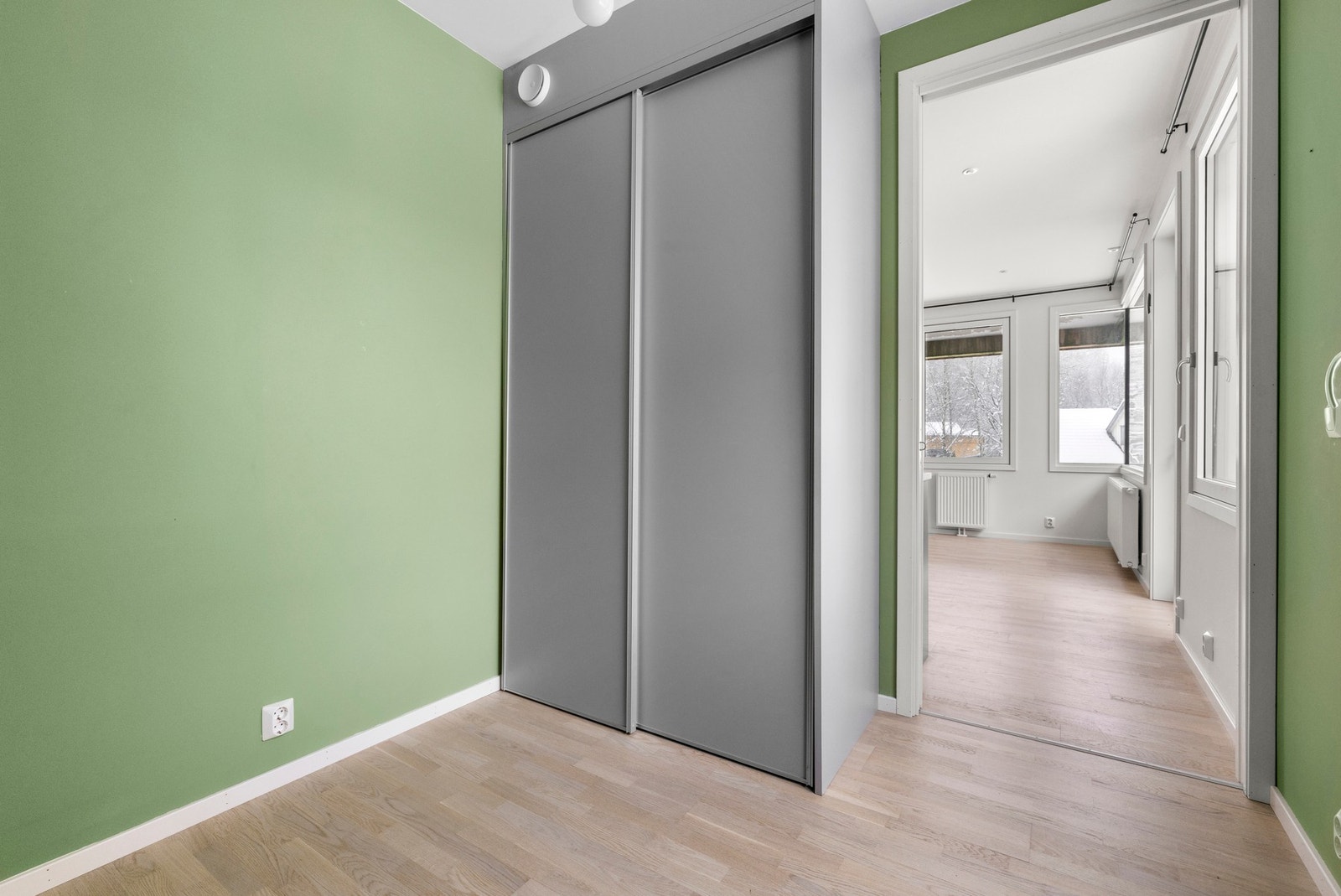 Her er det også montert garderobeskap Galleribilde