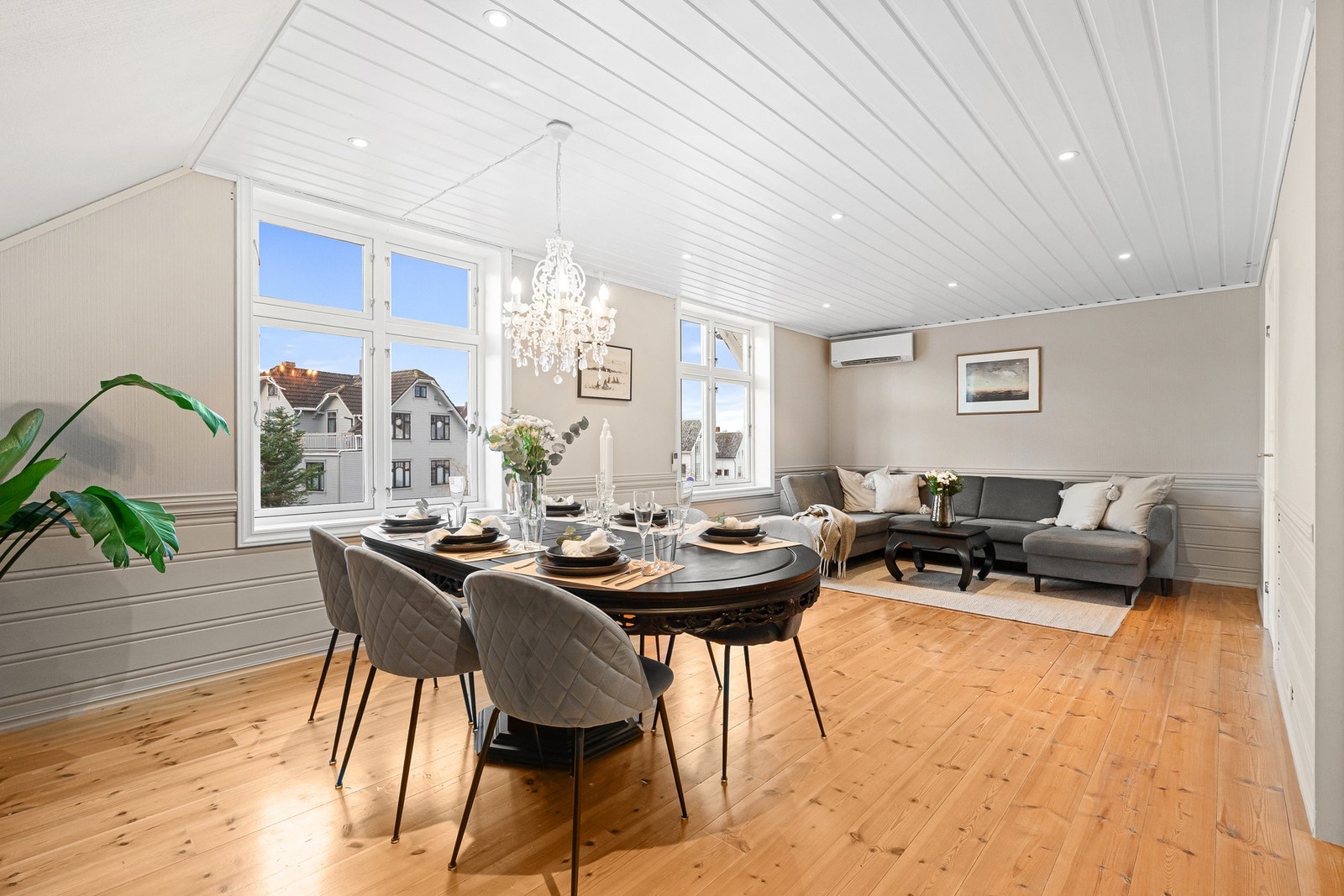 Leiligheten har en luftig beliggenhet i 2. etasje. Galleribilde