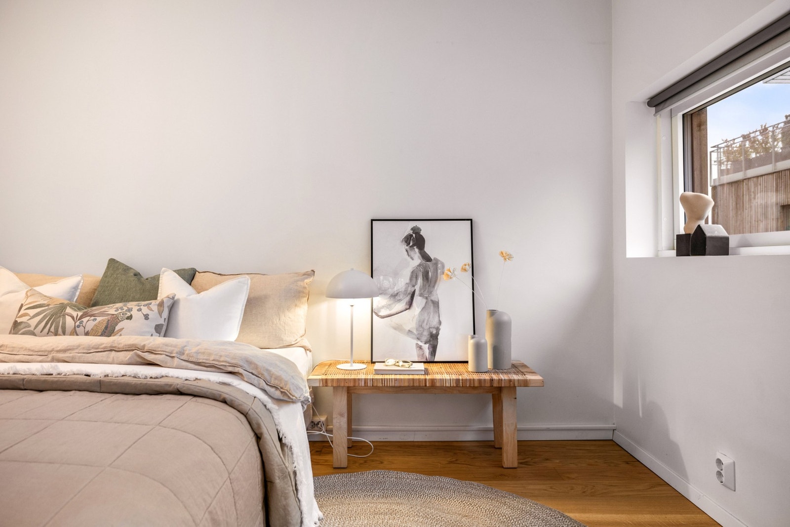 - Nøytrale vegger, sett ditt eget preg med bilder og dekor - Galleribilde