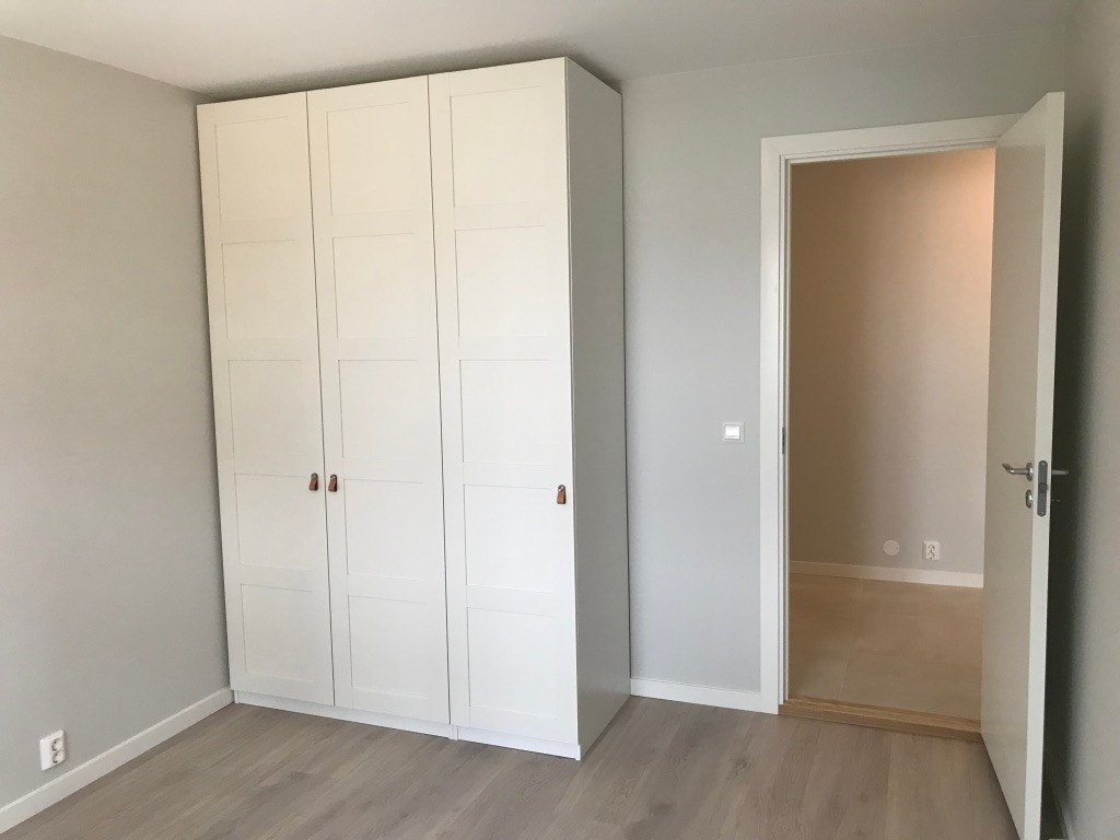 Soverom 1 med skap Galleribilde