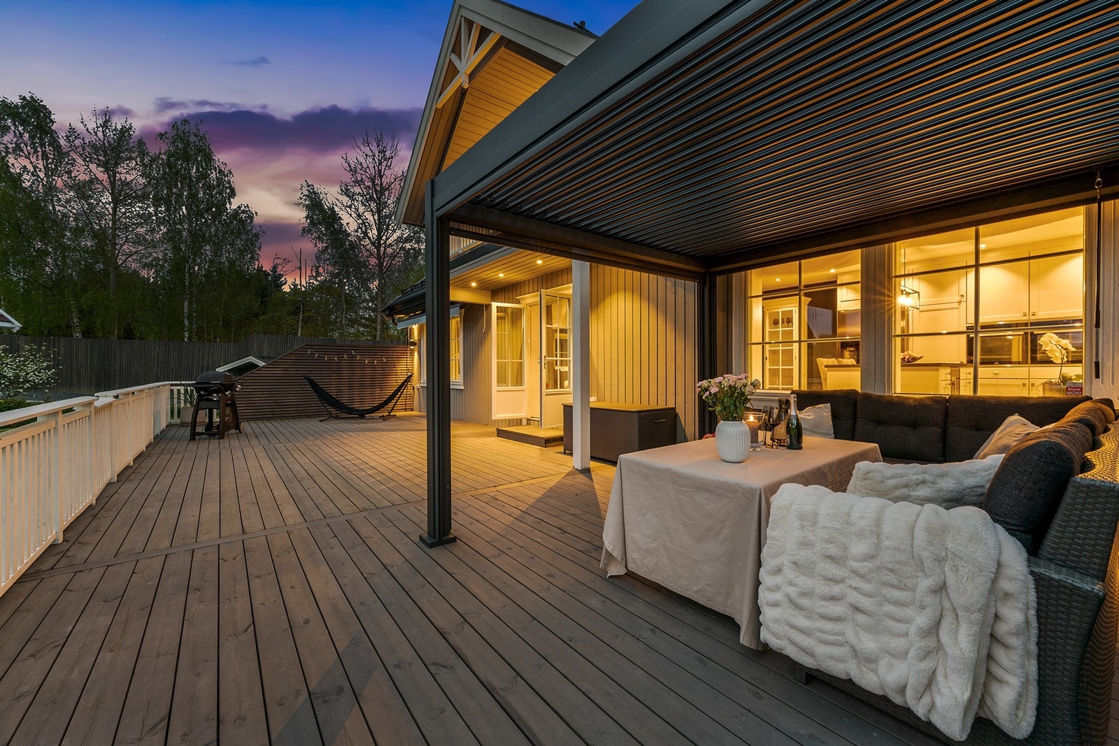 Her kan man nyte lange og sene sommerkvelder. Galleribilde