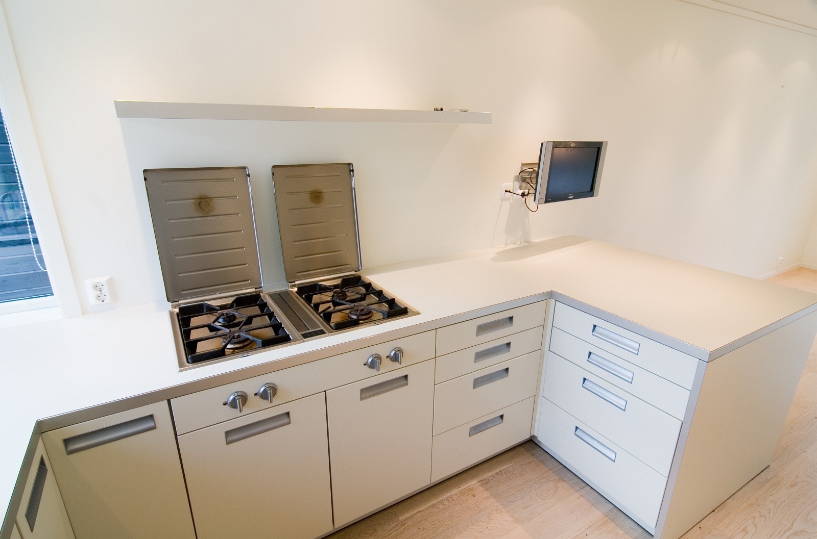 Flott kjøkken fra Butlhaup og hvitevarer fra Gaggenau Galleribilde