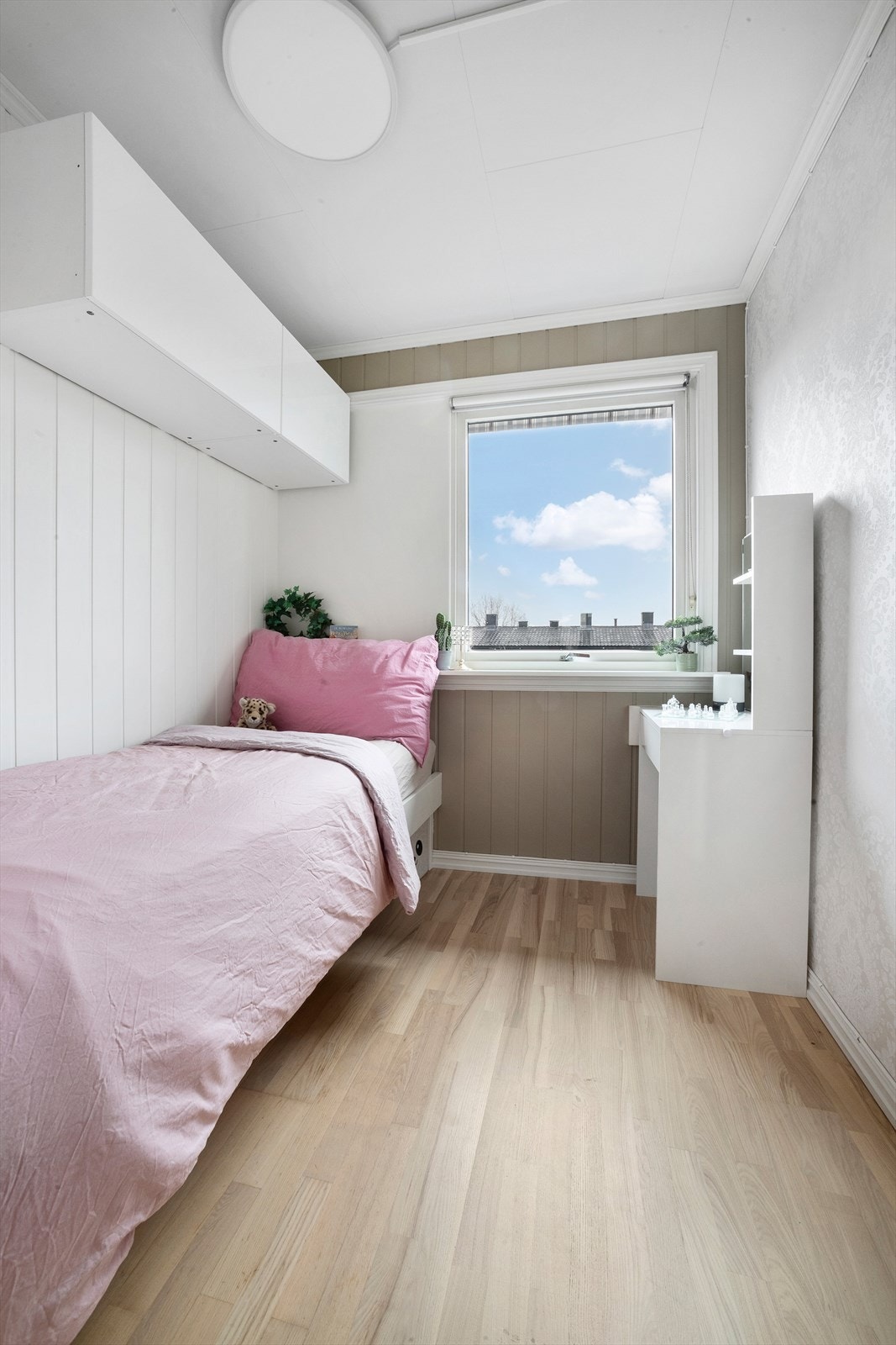 Soverom innredet som barnerom Galleribilde